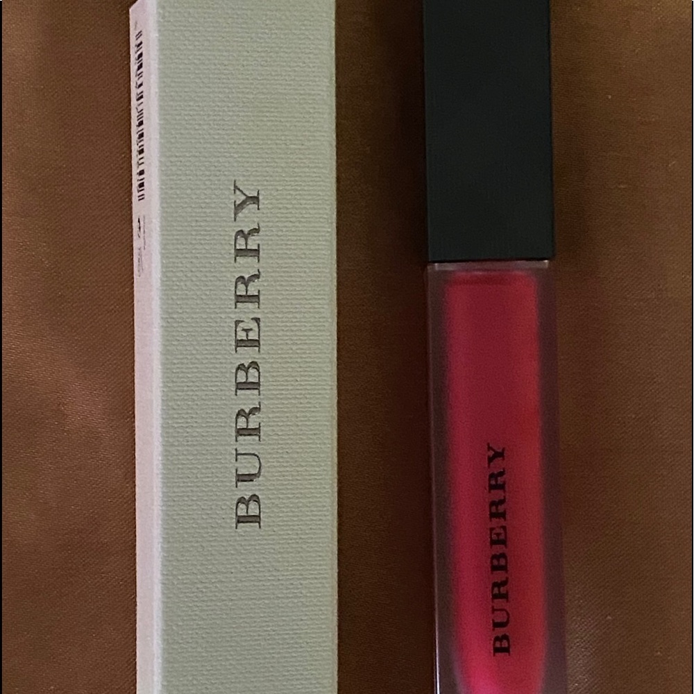 Authentic Burberry liquid lip velvet